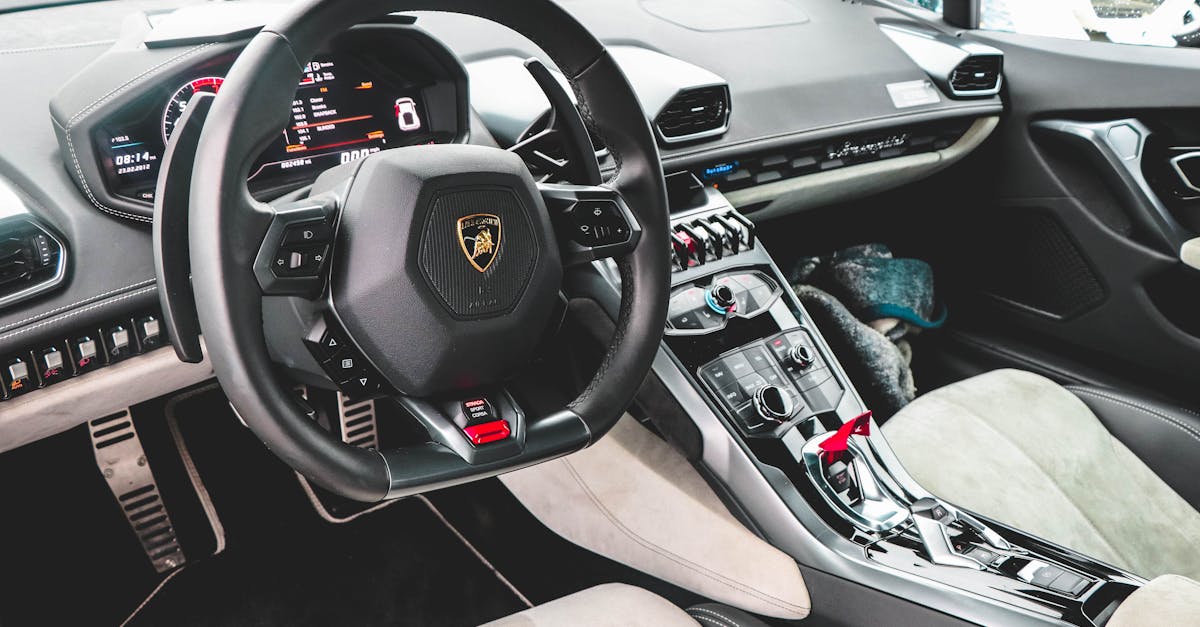 découvrez le monde du luxe, où élégance et raffinement se rencontrent. explorez des produits haut de gamme, des expériences inoubliables et des tendances exclusives qui redéfinissent le style de vie luxueux.