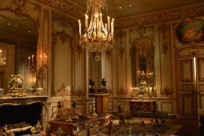 découvrez le monde du luxe et de l'élégance où chaque détail compte. plongez dans une expérience inégalée de sophistication, de qualité et d'exclusivité pour un style de vie prestigieux. explorez nos sélections raffinées qui incarnent le summum du raffinement.
