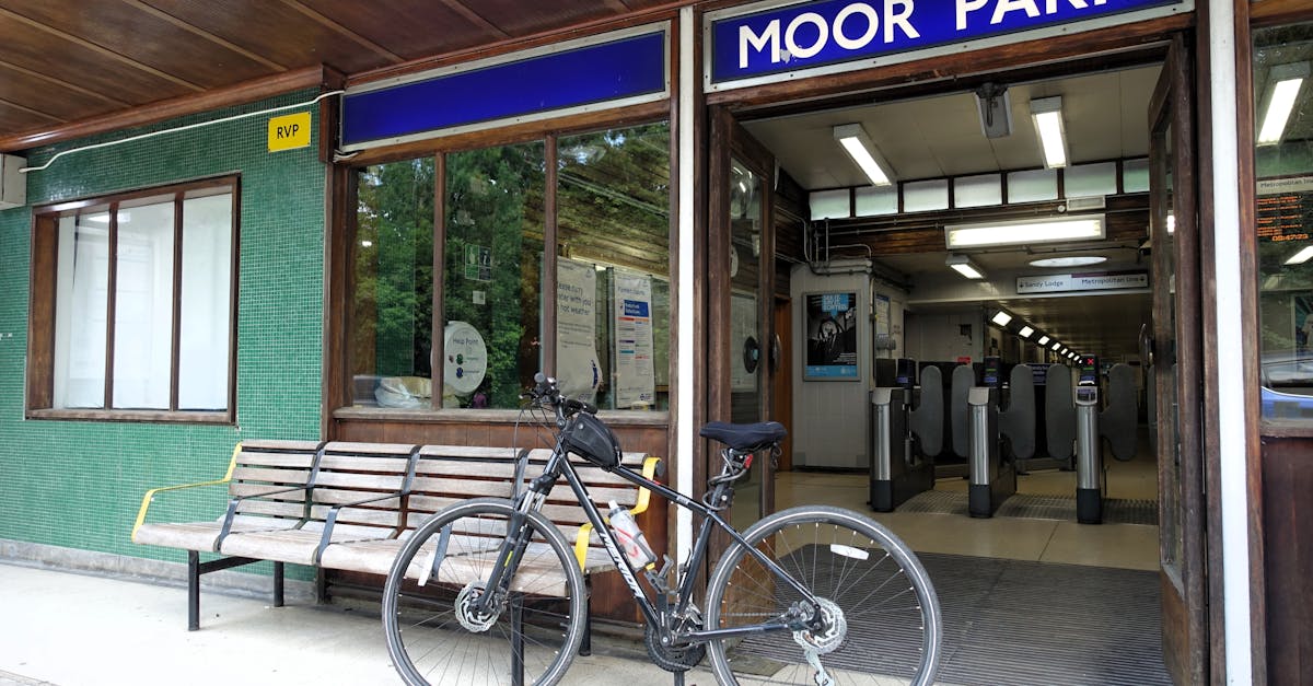 découvrez les avantages des transports en commun : pratiques, écologiques et économiques, ils permettent de voyager confortablement tout en réduisant l'empreinte carbone. informez-vous sur les différents modes de transport et leurs bénéfices pour la mobilité urbaine.