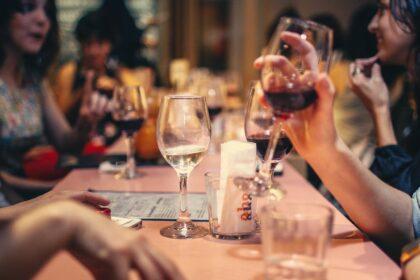 découvrez une sélection des meilleurs restaurants, offrant une variété de cuisines délicieuses pour tous les palais. que vous recherchiez des plats traditionnels, des spécialités internationales ou des expériences gastronomiques uniques, trouvez l'endroit parfait pour un repas inoubliable.