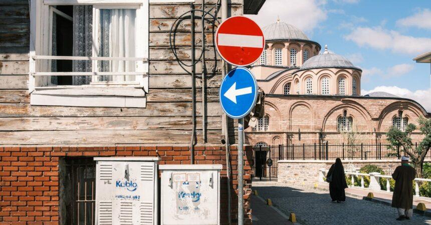 découvrez le musée sadberk hanım, un trésor culturel à istanbul, qui abrite une riche collection d'art et d'artefacts reflétant l'histoire et la tradition turque. explorez ses expositions uniques dans un cadre enchanteur.