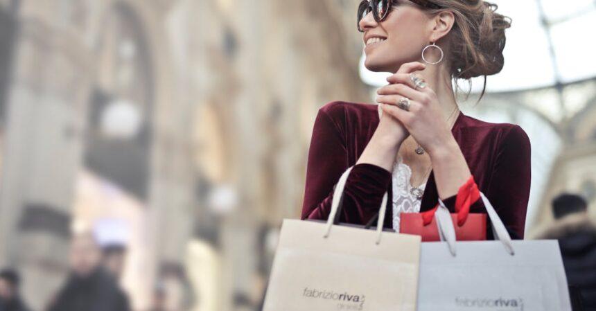 découvrez le plaisir du shopping avec notre sélection unique de vêtements, accessoires et articles tendance. profitez des meilleures offres, des styles variés et d'une expérience de shopping inoubliable en ligne.