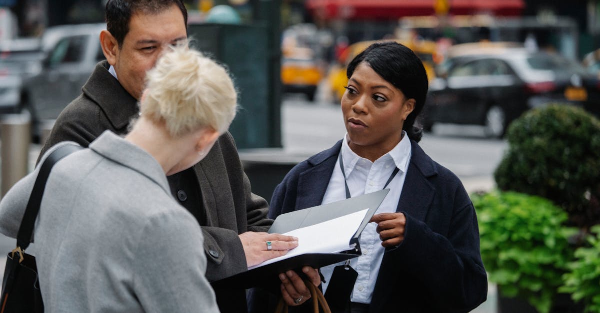 découvrez notre service de taxis, rapide et fiable, pour tous vos déplacements en ville. profitez d'une expérience de transport confortable avec des chauffeurs professionnels, disponibles 24/7 pour répondre à vos besoins. réservez dès maintenant votre course de taxi!