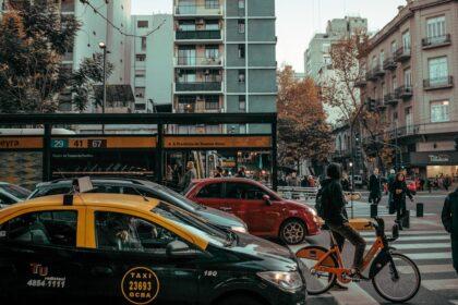 découvrez notre service de taxis fiable et confortable, offrant des trajets rapides et sécurisés dans votre ville. réservez facilement en ligne ou par téléphone et profitez d'un transport de qualité pour toutes vos déplacements.