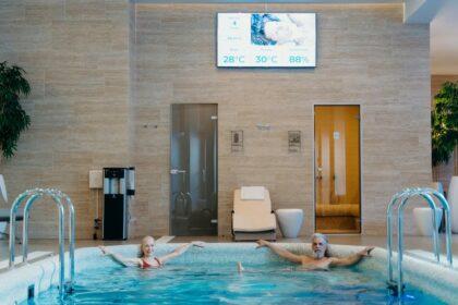 découvrez l'oasis de détente ultime avec notre thermal spa : des soins revitalisants, des bains thermaux apaisants et une ambiance paisible pour ressourcer votre corps et votre esprit.