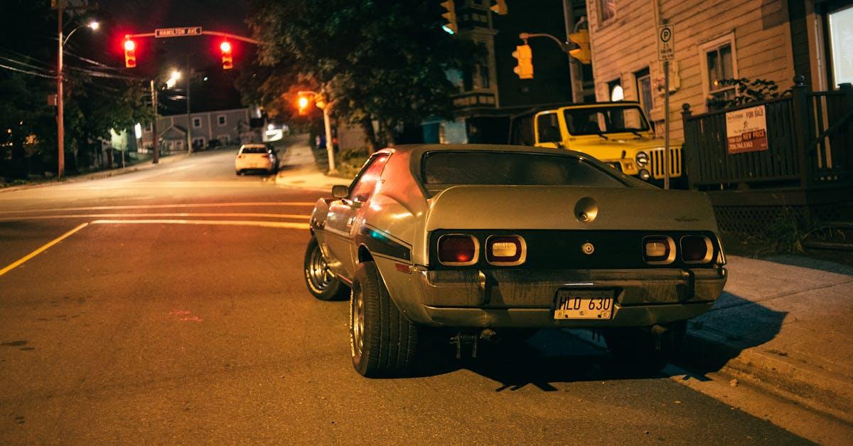 découvrez l'importance des feux de circulation dans la régulation du trafic urbain. apprenez comment ces dispositifs essentiels garantissent la sécurité des piétons et des automobilistes, tout en améliorant la fluidité des routes. explorez les différents types de signaux lumineux et leur rôle dans la prévention des accidents.
