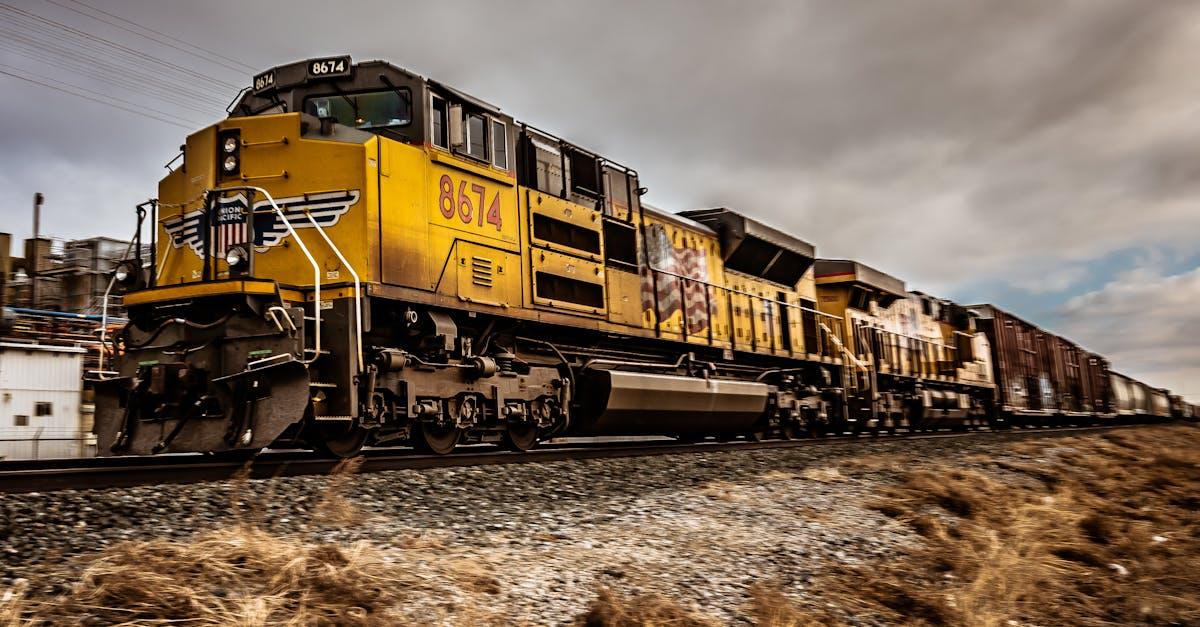 découvrez le monde fascinant des trains : histoire, technologies modernes, destinations à couper le souffle et conseils pour voyager à bord des plus beaux trains du monde. embarquez pour une aventure inoubliable en train!