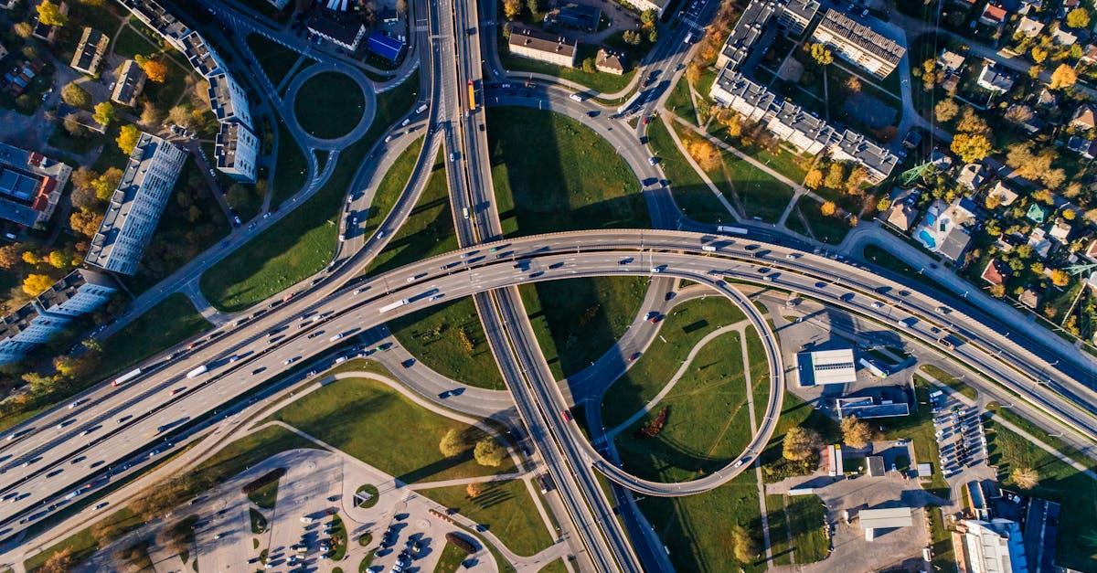 découvrez l'univers du transport avec des solutions adaptées à tous vos besoins. que ce soit pour le transport de passagers ou de marchandises, nous vous offrons un service fiable, rapide et sécuritaire. explorez nos options variées pour faciliter vos déplacements et optimiser votre logistique.