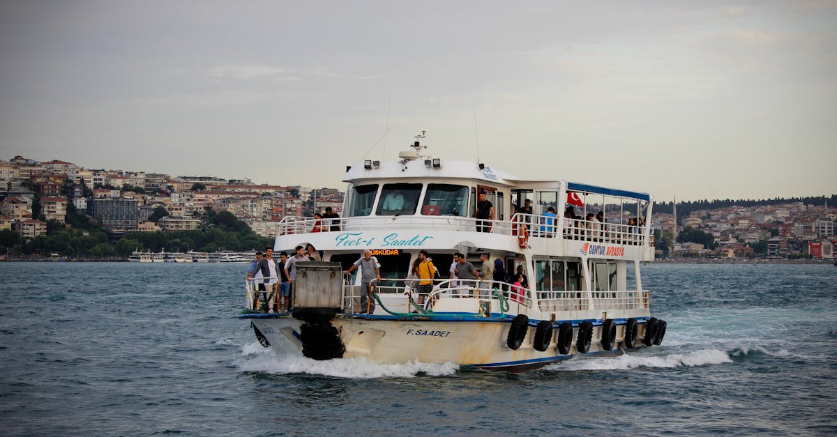 découvrez l'élégance d'une croisière en gulet turc, où le confort rencontre la beauté des côtes méditerranéennes. profitez de paysages à couper le souffle, de plages isolées et de délicieuses spécialités locales tout en naviguant sur un magnifique bateau traditionnel.