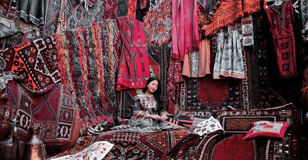 découvrez l'authenticité et l'élégance des tapis turcs. fabriqués avec soin par des artisans traditionnels, ces chefs-d'œuvre ajoutent une touche unique à votre intérieur, alliant confort et esthétique. plongez dans l'univers des tapis turcs et trouvez celui qui sublimera votre décoration.