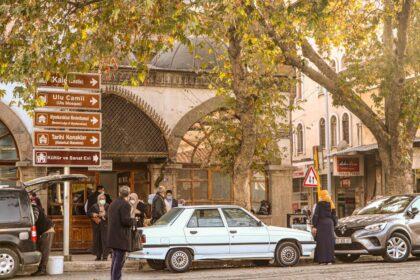 découvrez afyon, une ville turque riche en histoire et en culture, connue pour ses sources thermales, ses délices culinaires et ses monuments historiques fascinants. explorez cette destination unique où tradition et modernité se rencontrent.