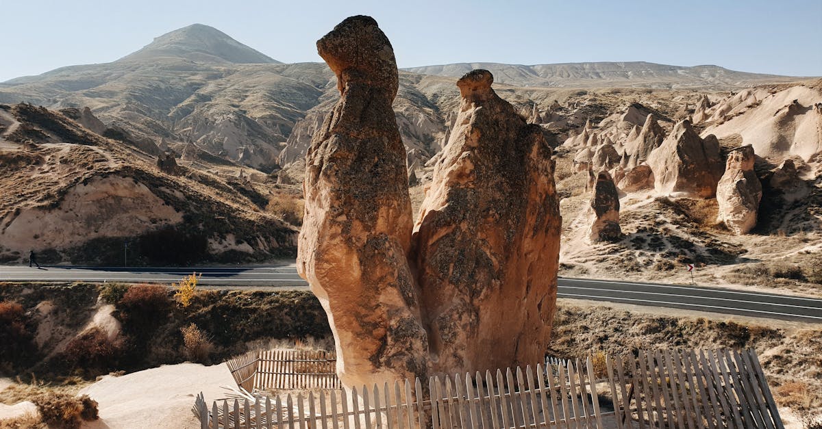découvrez avanos, la charmante ville turque célèbre pour son artisanat traditionnel en poterie et ses paysages pittoresques. profitez d'activités culturelles uniques et explorez la beauté naturelle de cette destination incontournable.