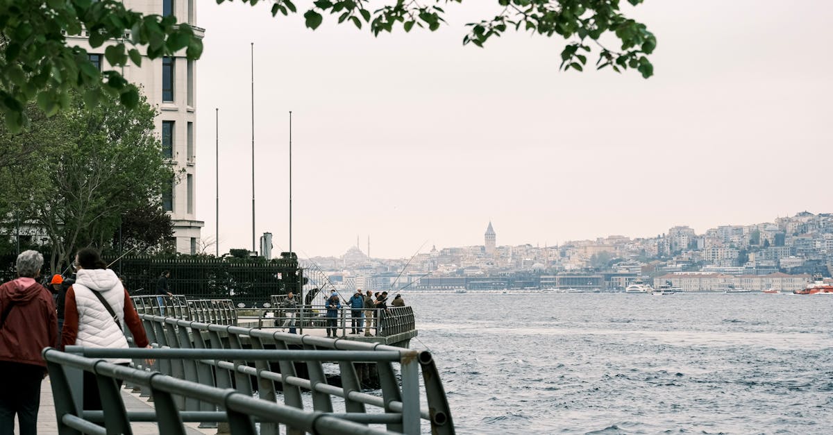 découvrez le conrad hotel istanbul, un établissement luxueux situé au cœur de la vibrante métropole d'istanbul. profitez de chambres élégantes, de services haut de gamme et d'une vue imprenable sur le bosphore. idéal pour les voyageurs d'affaires et de loisirs, le conrad allie confort moderne et traditions turques.