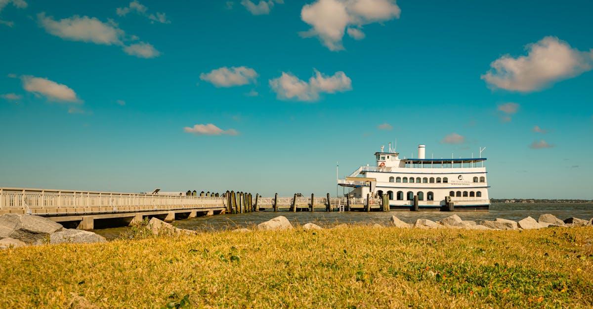 découvrez tout sur les terminaux de croisière : des informations pratiques aux services offerts pour un départ en mer réussi. explorez les meilleurs ports, conseils de voyage et astuces pour profiter pleinement de votre expérience en croisière.