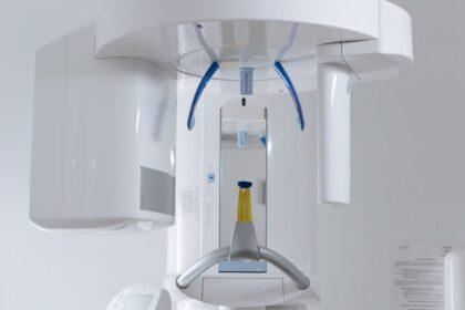 découvrez tout ce qu'il faut savoir sur la sécurité des implants dentaires. apprenez comment ces solutions peuvent améliorer votre santé bucco-dentaire tout en garantissant un procédé sécurisé et efficace. informez-vous sur les risques, les précautions à prendre et les témoignages de patients satisfaits.