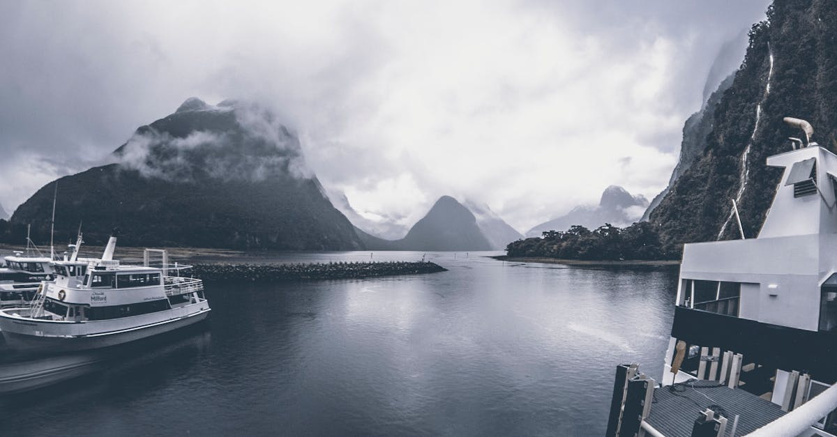 découvrez notre service de ferry, une option de voyage pratique et agréable pour traverser les mers et océans. embarquez avec nous pour une aventure inoubliable, avec des traversées régulières vers les plus belles destinations. réservez dès maintenant et vivez un voyage en toute sérénité.
