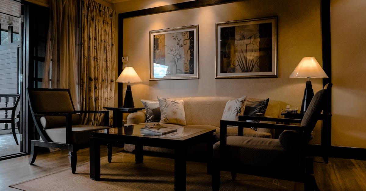 découvrez le hideaway hotel, un refuge paisible au cœur de la nature. profitez d'un séjour relaxant avec des chambres confortables, des services de qualité et des équipements modernes. parfait pour une escapade romantique ou un week-end en famille.