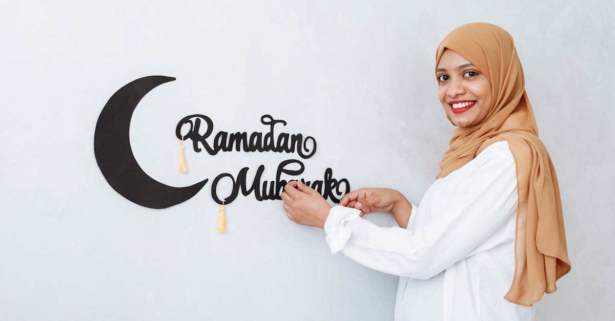 découvrez les vacances islamiques, des moments de célébration et de spiritualité pour la communauté musulmane. apprenez-en davantage sur les principales fêtes comme l'aïd al-fitr et l'aïd al-adha, leurs significations, traditions et l'importance de la religion dans ces célébrations.