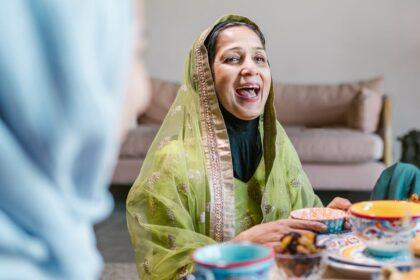 découvrez les principales fêtes islamiques, leurs significations et traditions. apprenez comment ces célébrations unissent les communautés musulmanes à travers le monde et enrichissent la culture islamique.