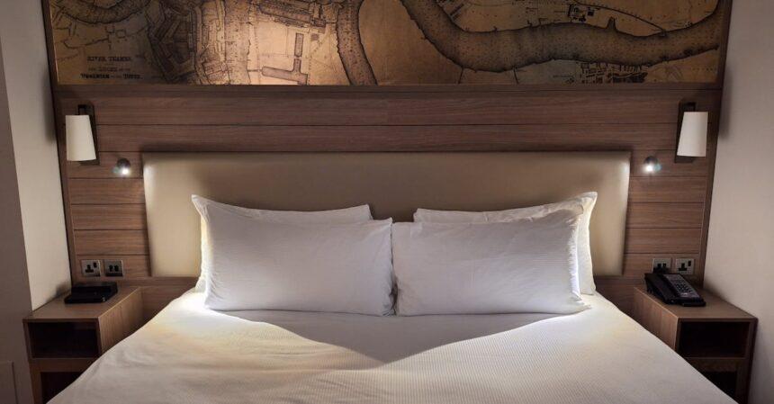 découvrez le kelebek hotel, un havre de paix au cœur de la nature. profitez de chambres élégantes, d'un service chaleureux et d'une atmosphère relaxante pour des vacances inoubliables. idéalement situé pour explorer les merveilles de la région, le kelebek hotel vous promet un séjour exceptionnel.