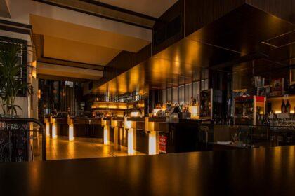 découvrez notre restaurant, un lieu où la gastronomie rencontre la convivialité. savourez des plats exquis préparés avec des ingrédients frais dans une ambiance chaleureuse. réservez votre table dès maintenant !