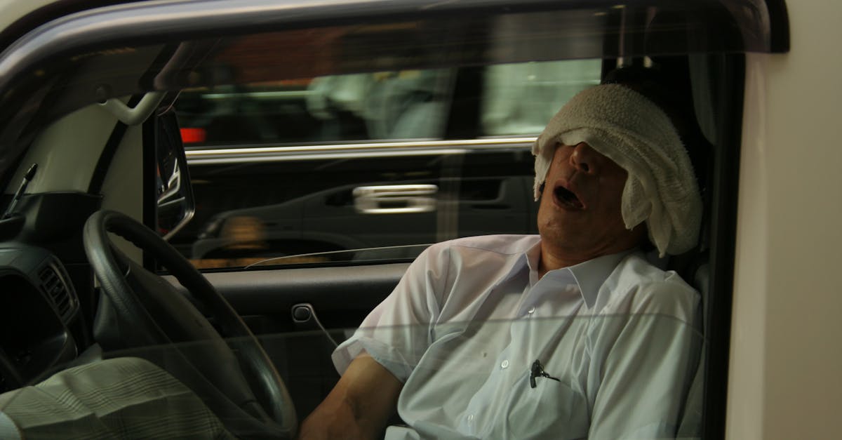 découvrez l'expérience unique des voitures couchettes, alliant confort et praticité pour vos voyages nocturnes. profitez d'un sommeil réparateur tout en traversant paisiblement le pays.