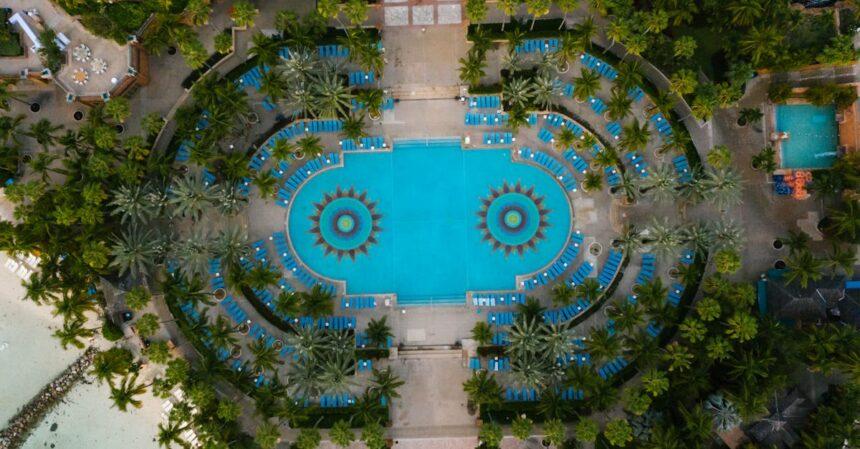 découvrez le luxe et l'élégance au sultan's royal hotel, où un service exceptionnel et des installations haut de gamme vous attendent pour un séjour inoubliable. plongez dans l'atmosphère royale et profitez d'un confort moderne dans un cadre enchanteur.