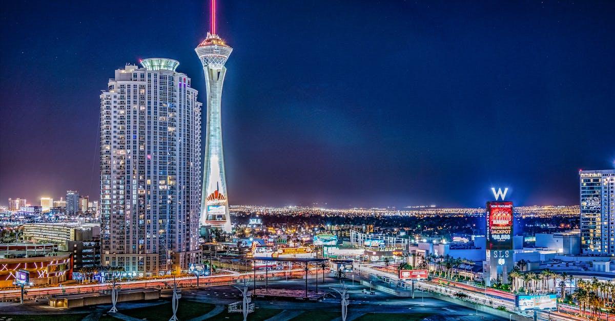 découvrez les meilleurs hôtels à taksim, au cœur d'istanbul. profitez d'un séjour confortable avec des services de qualité, à proximité des attractions touristiques et des activités animées de la ville. réservez votre chambre idéale dès maintenant!