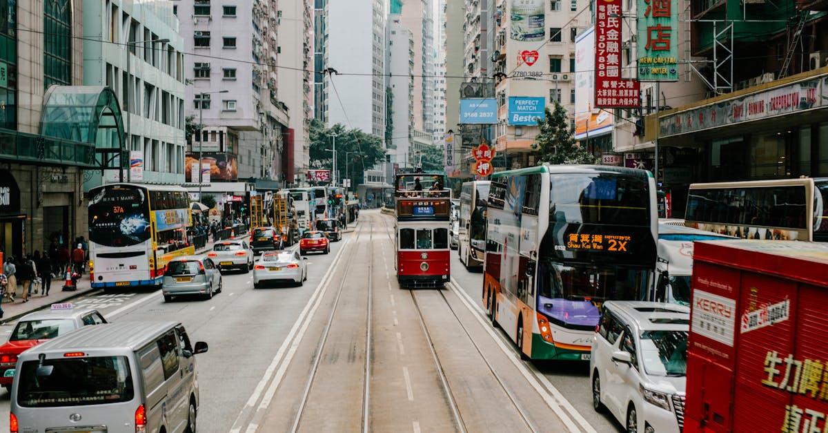 découvrez tout sur les trams : leur histoire, leur fonctionnement, et leur impact sur les transports urbains. explorez les différents modèles et les villes qui les utilisent pour faciliter vos déplacements.