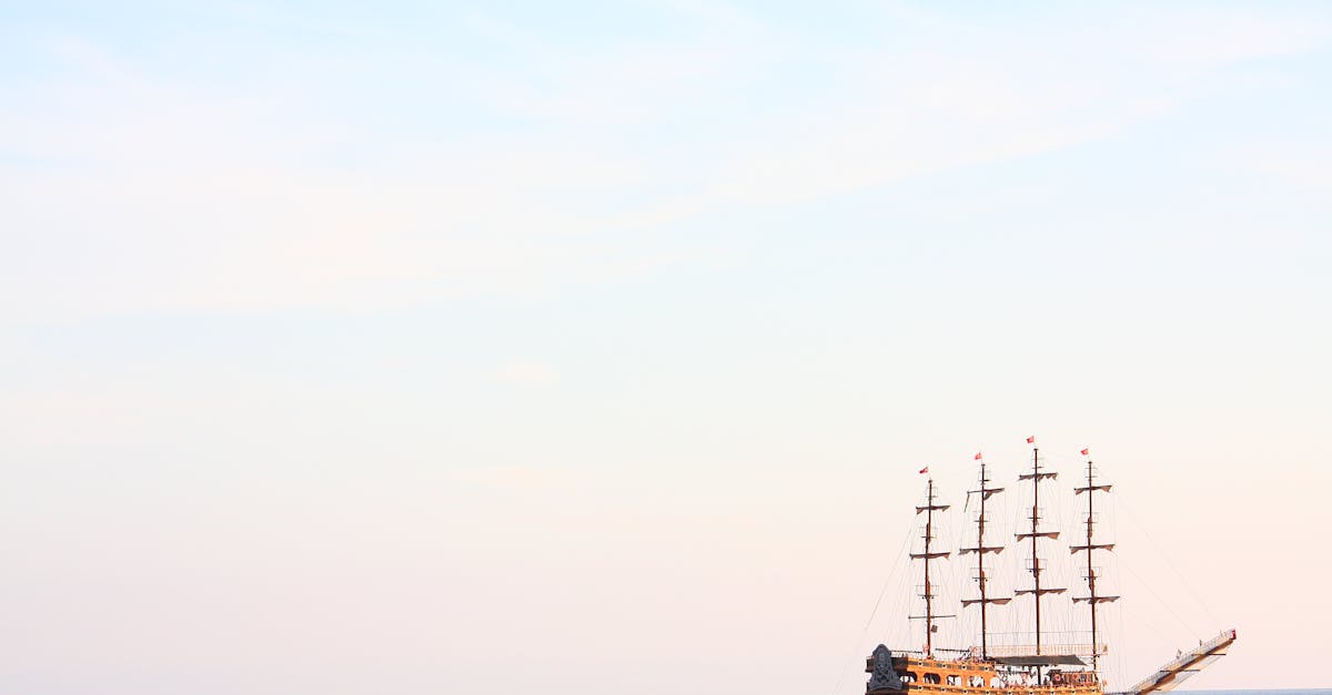 découvrez les meilleures options de croisières en turquie, alliant paysages époustouflants, riche patrimoine culturel et moments de détente en mer. partez à l'aventure et choisissez la croisière qui vous ressemble !