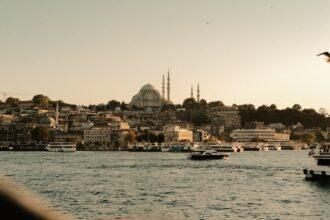 découvrez les meilleures options de croisières en turquie, alliant luxe, détente et paysages à couper le souffle. explorez des destinations emblématiques comme istanbul, la côte égéenne et la mer méditerranée tout en profitant d'activités abordables et d'expériences inoubliables.
