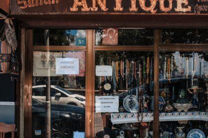 découvrez des trésors d'antiquités turques uniques avec turkish antiques alert. restez informé des meilleures offres, des objets d'art et des pièces rares qui capturent l'essence de l'héritage culturel turc. ne manquez pas l'occasion d'enrichir votre collection avec des merveilles authentiques.