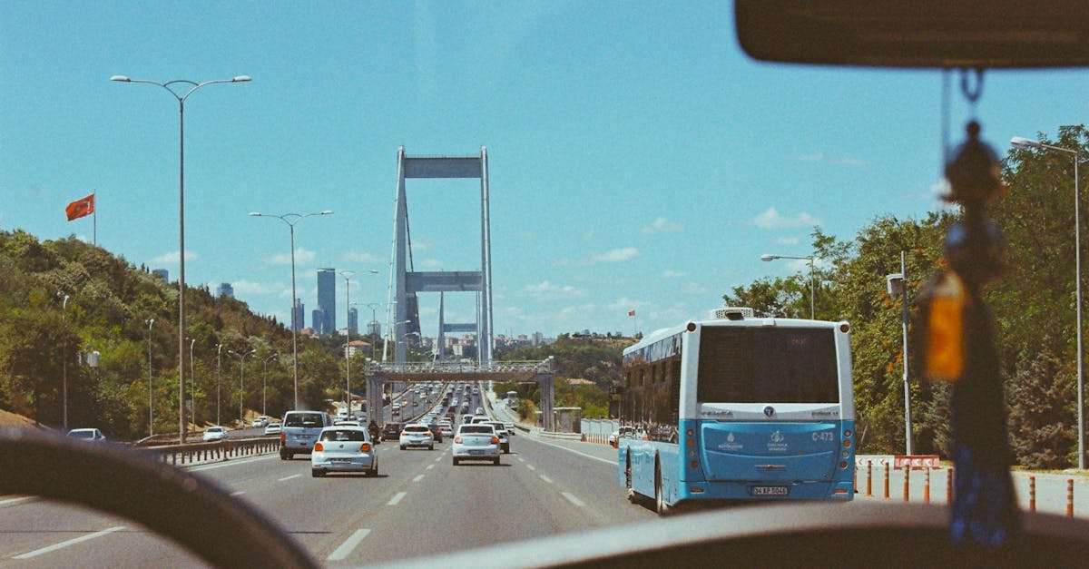 découvrez les meilleures compagnies de bus turques offrant des services de transport fiables et confortables à travers la turquie. profitez de tarifs compétitifs, d'un service à bord de qualité et d'une vaste gamme de destinations pour explorer ce pays fascinant.