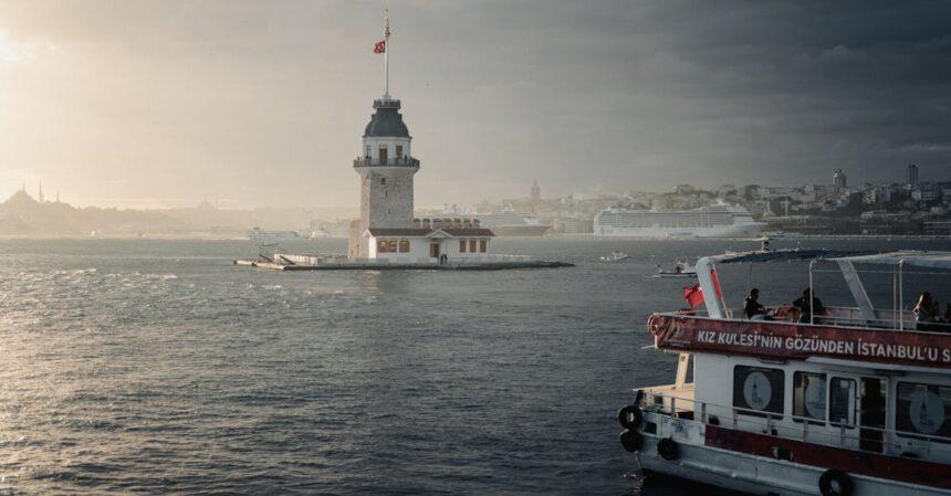 découvrez üsküdar, un quartier historique d'istanbul, célèbre pour ses paysages pittoresques, ses mosquées majestueuses et son ambiance authentique. explorez ses ruelles animées, ses parcs verdoyants et profitez d'une vue imprenable sur le bosphore.