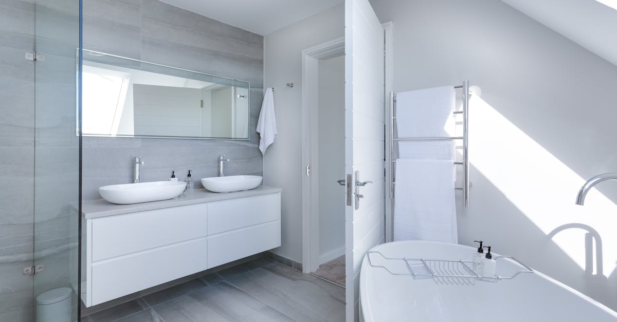 découvrez notre sélection élégante de vanités pour sublimer votre salle de bain. alliant design moderne et fonctionnalité, nos meubles vous offrent un espace de rangement optimal tout en ajoutant une touche sophistiquée à votre décor. transformez votre quotidien avec nos vanités haut de gamme.